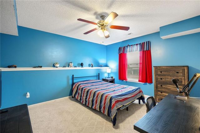 603 Bradford Court, Raymore, MO 64083