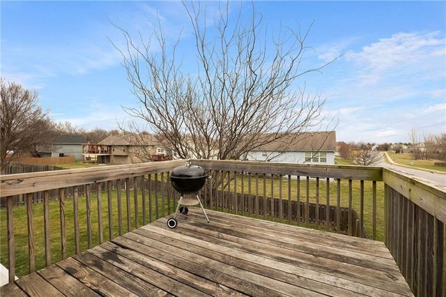 603 Bradford Court, Raymore, MO 64083