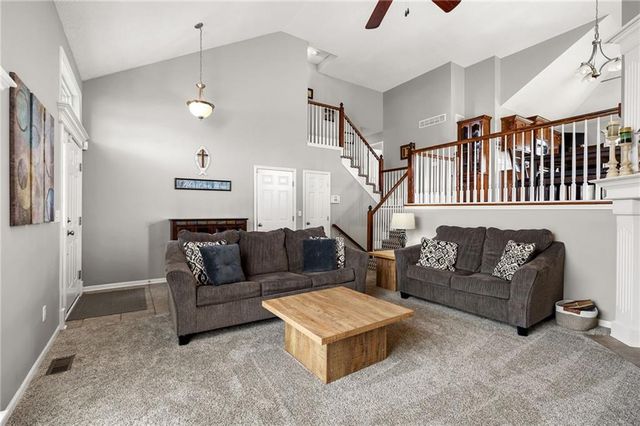 603 Bradford Court, Raymore, MO 64083