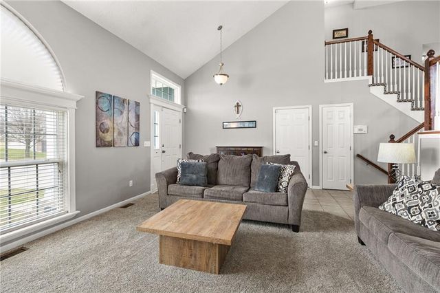 603 Bradford Court, Raymore, MO 64083