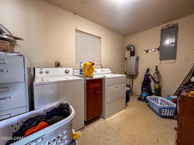 4874 Donna Drive, Marianna, FL 32446