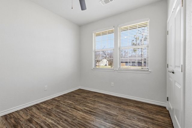 401 N Mirick Avenue, Denison, TX 75020