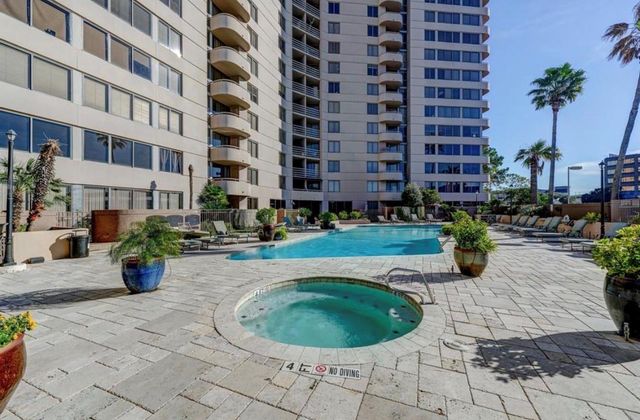 3525 Sage Road 703, Houston, TX 77056