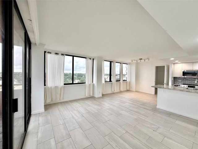 3525 Sage Road 703, Houston, TX 77056