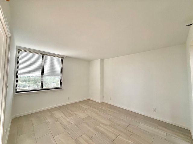 3525 Sage Road 703, Houston, TX 77056