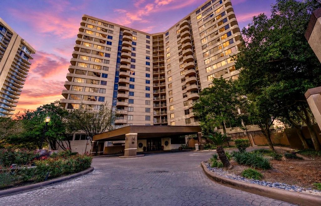 3525 Sage Road 703, Houston, TX 77056