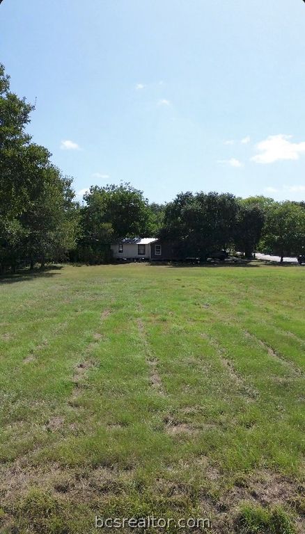 601 Universal Street B, Navasota, TX 77868 — photo 4