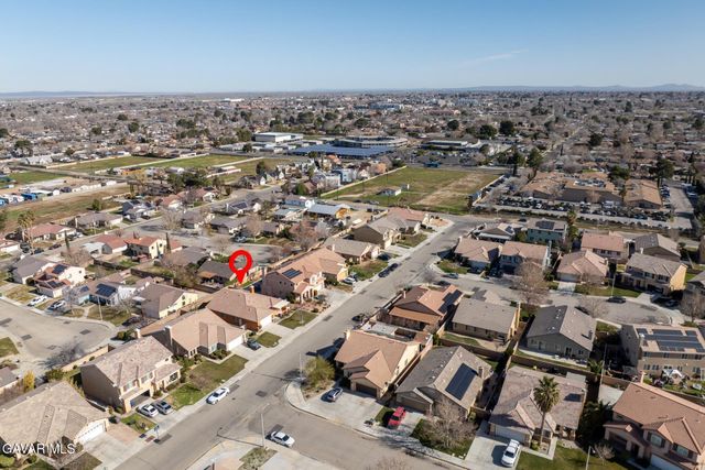 1639 W Norberry Street, Lancaster, CA 93534