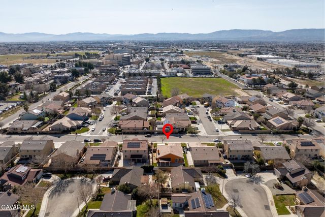 1639 W Norberry Street, Lancaster, CA 93534