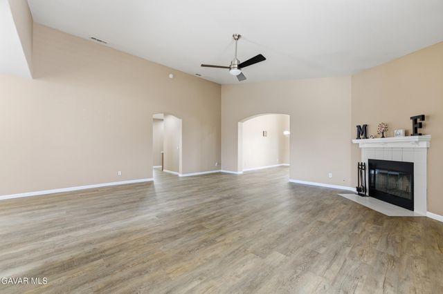 1639 W Norberry Street, Lancaster, CA 93534