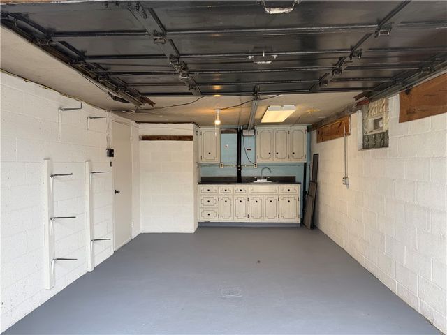 744 Allegheny River Blvd, Oakmont, PA 15139