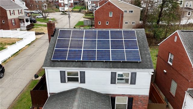 744 Allegheny River Blvd, Oakmont, PA 15139