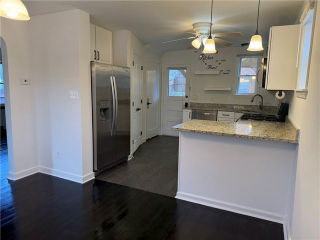 744 Allegheny River Blvd, Oakmont, PA 15139