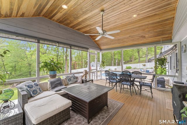 80 Mariner Circle, Trumbull, CT 06611