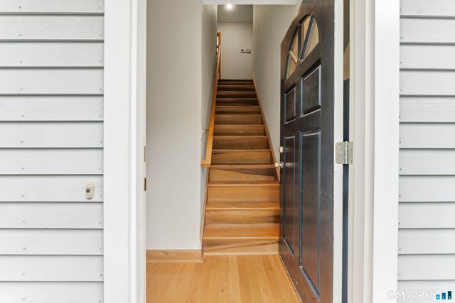 80 Mariner Circle, Trumbull, CT 06611