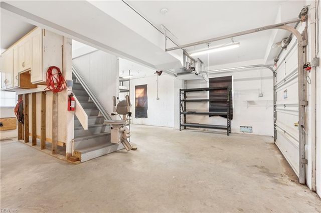 617 Dandy Loop RD, Yorktown, VA 23692