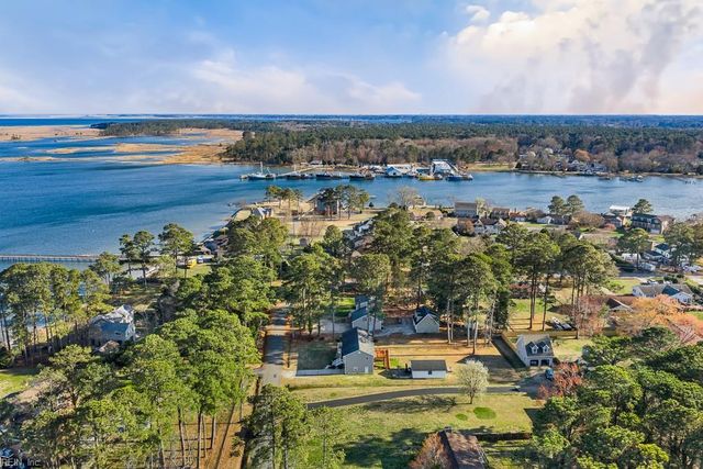 617 Dandy Loop RD, Yorktown, VA 23692