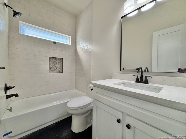 329 Canyon Springs, Canyon Lake, TX 78133