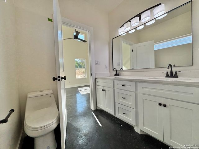 329 Canyon Springs, Canyon Lake, TX 78133