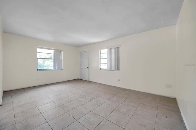 914 LAKE PALMS DRIVE, Largo, FL 33771