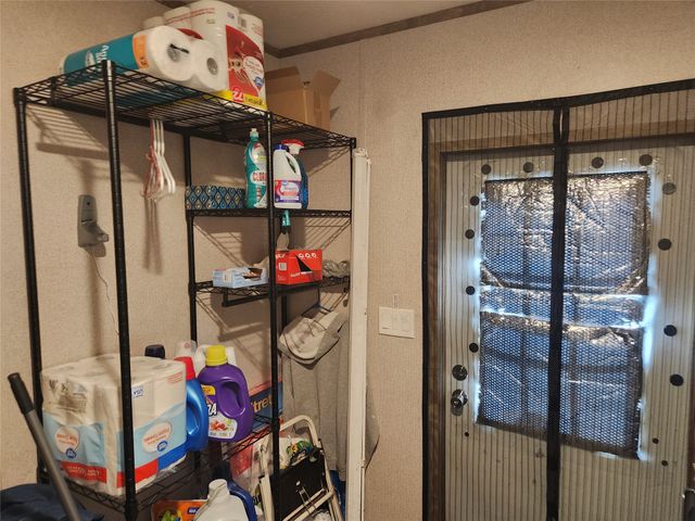 185 Cedar Drive, Azle, TX 76020