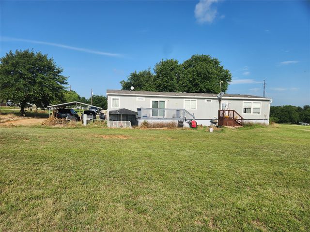 185 Cedar Drive, Azle, TX 76020