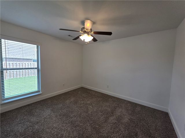 2405 Graham Lane, Pea Ridge, AR 72751