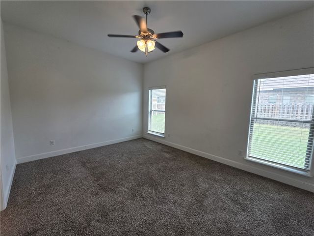 2405 Graham Lane, Pea Ridge, AR 72751