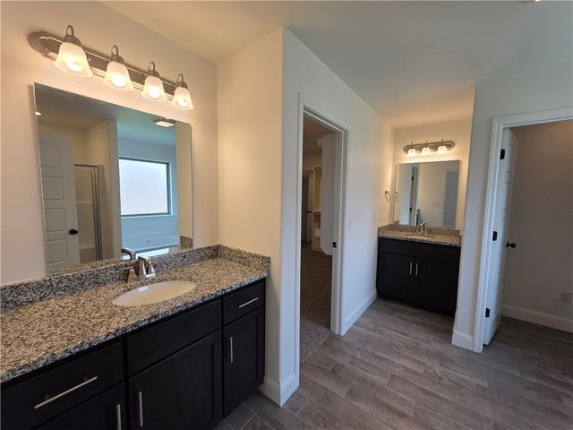 2405 Graham Lane, Pea Ridge, AR 72751