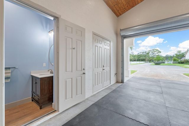 1464 Stallion Drive, Loxahatchee, FL 33470