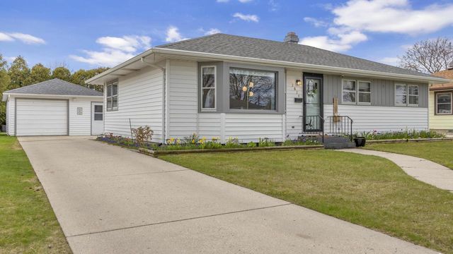 2824 S 15th STREET, Sheboygan, WI 53081