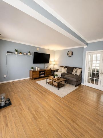 4826 Homerlee Avenue, East Chicago, IN 46312