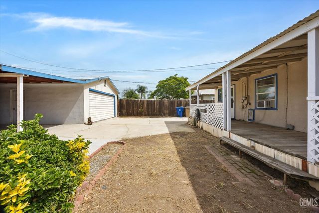 422 Arvin Street, Bakersfield, CA 93308