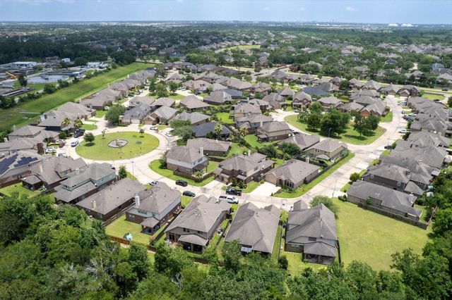 3544 Firenze Drive, Friendswood, TX 77546