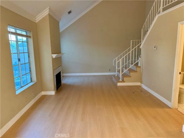 1371 S Park Avenue C, Pomona, CA 91766