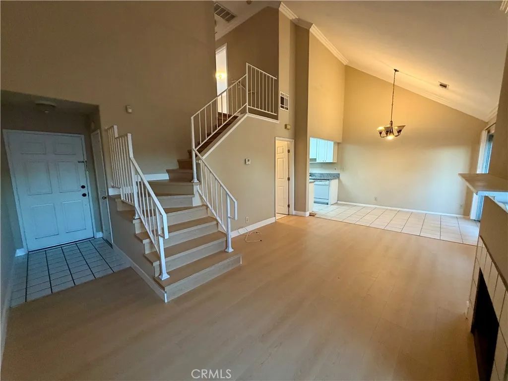 1371 S Park Avenue C, Pomona, CA 91766