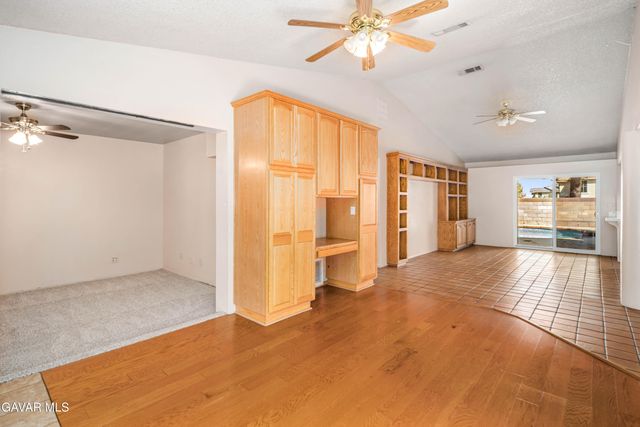 40744 Vía Valor, Palmdale, CA 93551