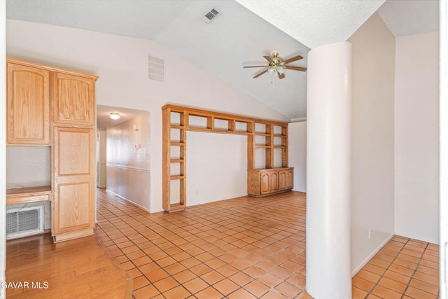 40744 Vía Valor, Palmdale, CA 93551