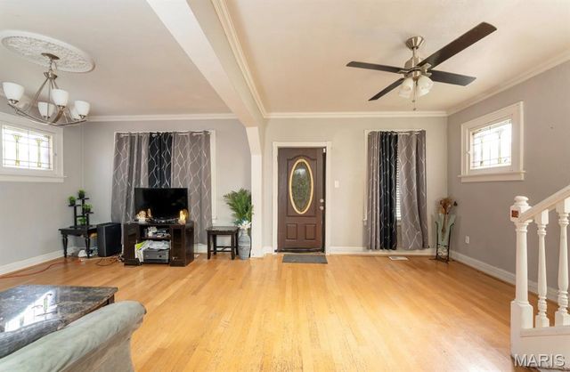 4015 Eichelberger Street, St Louis, MO 63116