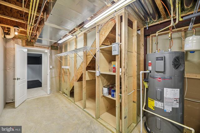 5209 ROYAL BIRKDALE AVE, Waldorf, MD 20602