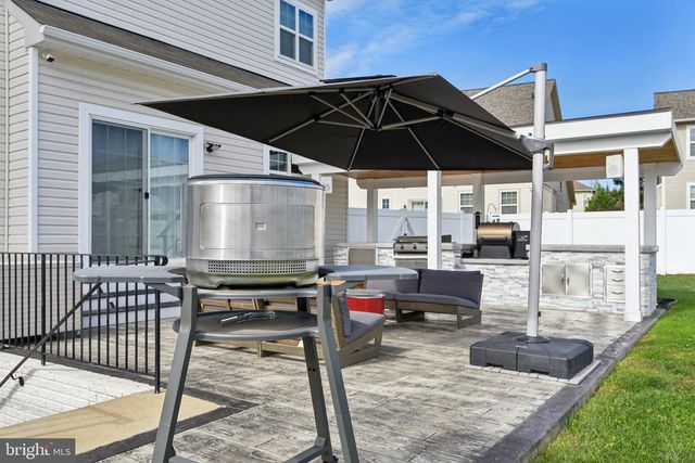 5209 ROYAL BIRKDALE AVE, Waldorf, MD 20602