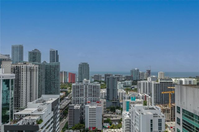 690 SW 1st Ct PHII17, Miami, FL 33130