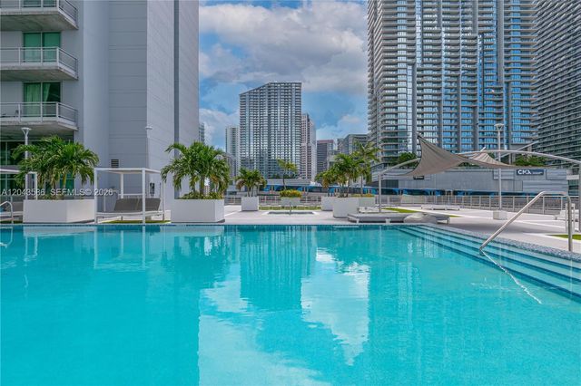 690 SW 1st Ct PHII17, Miami, FL 33130