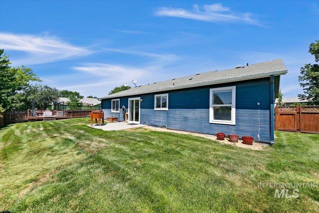 3309 Robinhood Loop, Nampa, ID 83687