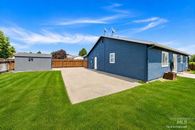 3309 Robinhood Loop, Nampa, ID 83687