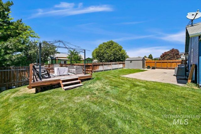 3309 Robinhood Loop, Nampa, ID 83687