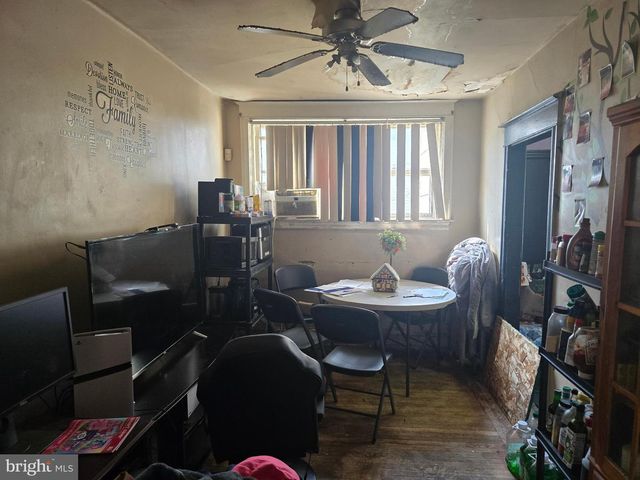 5952 N LEITHGOW ST, Philadelphia, PA 19120