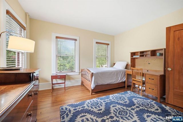 283 Highwood, Ridgewood, NJ 07450