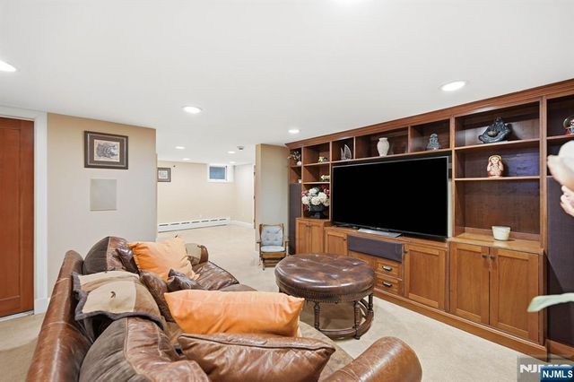 283 Highwood, Ridgewood, NJ 07450