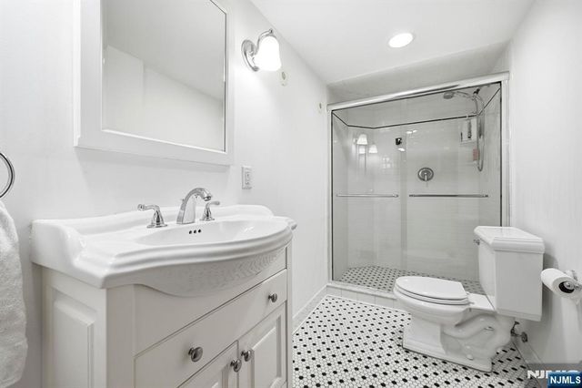 283 Highwood, Ridgewood, NJ 07450